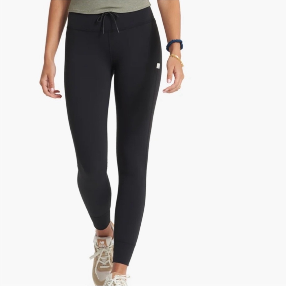 Vuori Black High-Rise Leggings